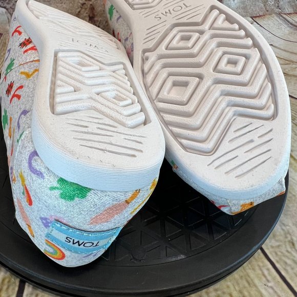 Toms Women's White Metallic Twill Lucky Days Print Rainbow Ladybug Luck Charms - Picture 7 of 8